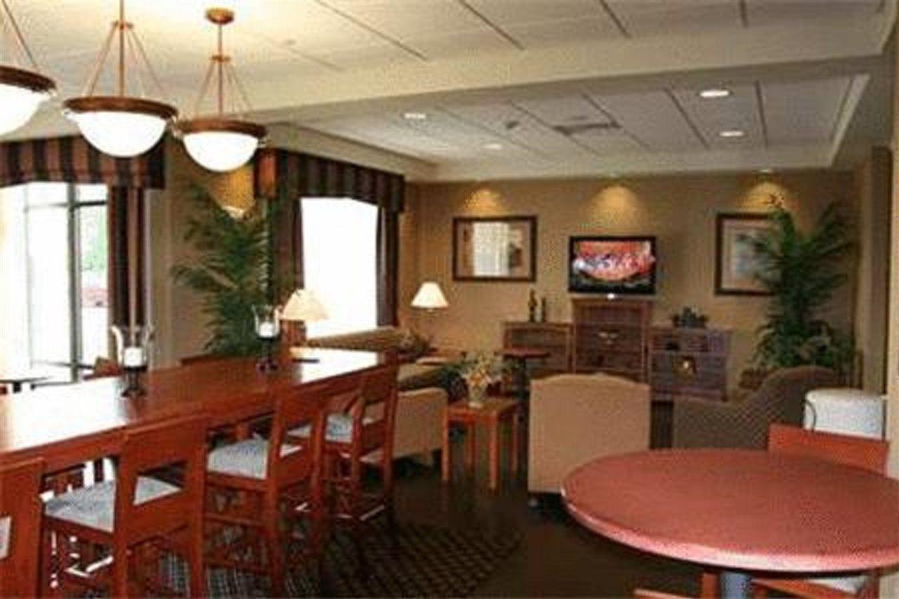 Hampton Inn Elkhorn Lake Geneva Area Dış mekan fotoğraf